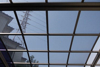 カーポート テラスの屋根はどう掃除したらいいの 外構 庭 リフォーム エクステリア情報
