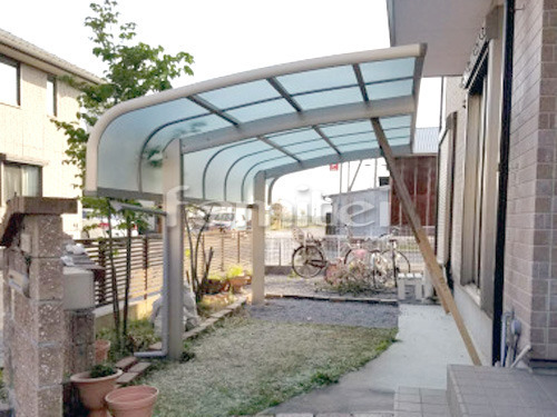 近江八幡市 エクステリア工事 カーポート YKKAP レイナキャップポートグラン 1台用(単棟) R型アール屋根