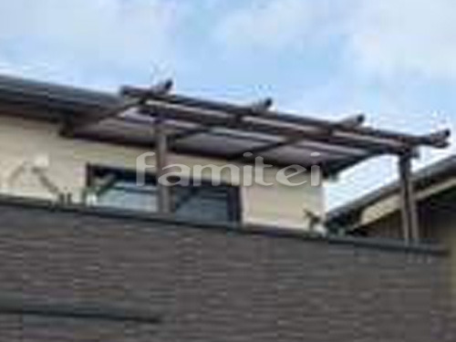 京田辺市 エクステリア工事 フル木製調テラス屋根 YKKAP サザンテラス フレームタイプ 2階用 F型フラット屋根